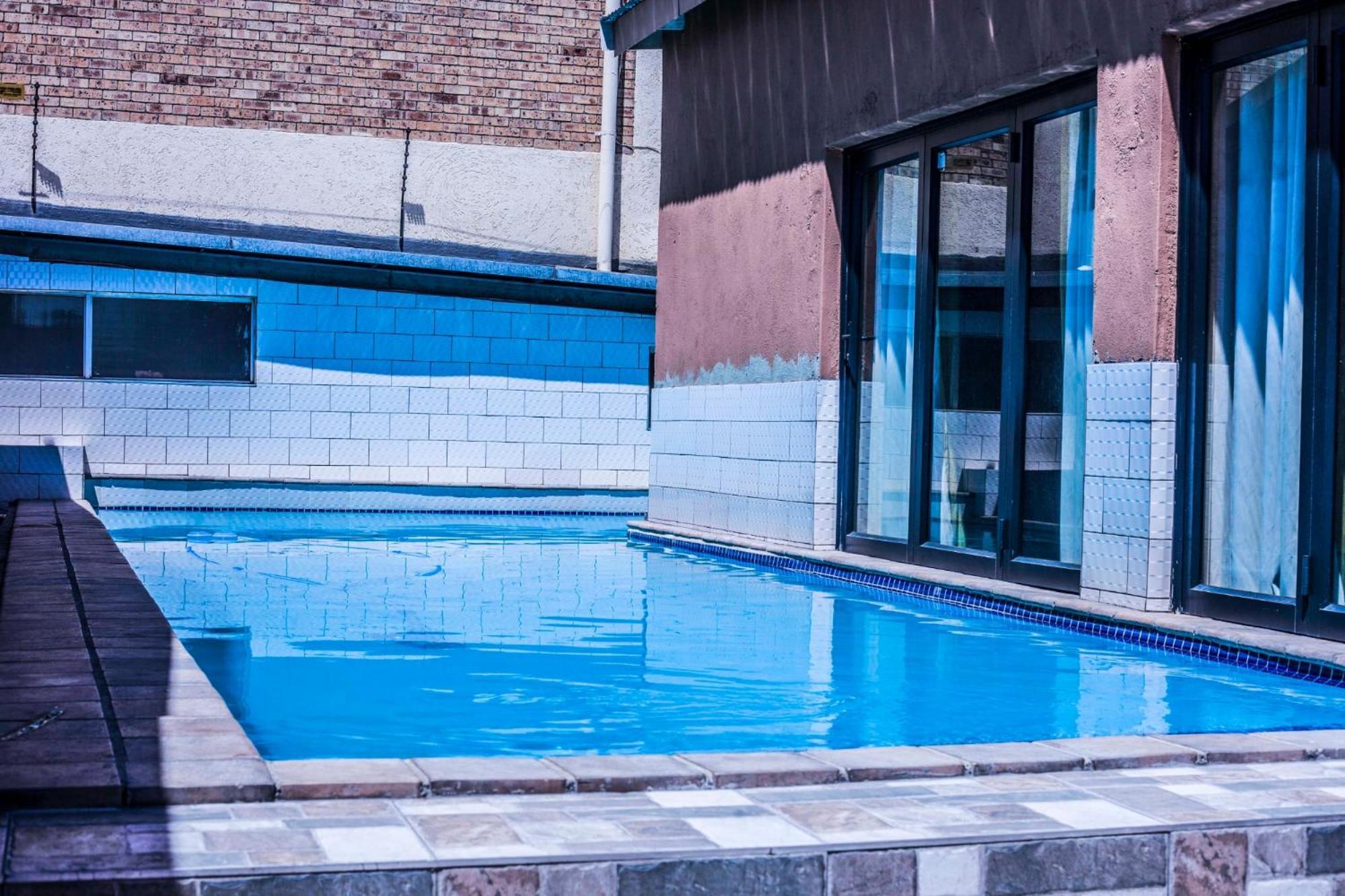 נלספרויט Coyotes Hotel & Conference Centre מראה חיצוני תמונה