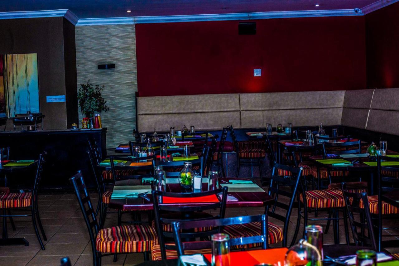 נלספרויט Coyotes Hotel & Conference Centre מראה חיצוני תמונה