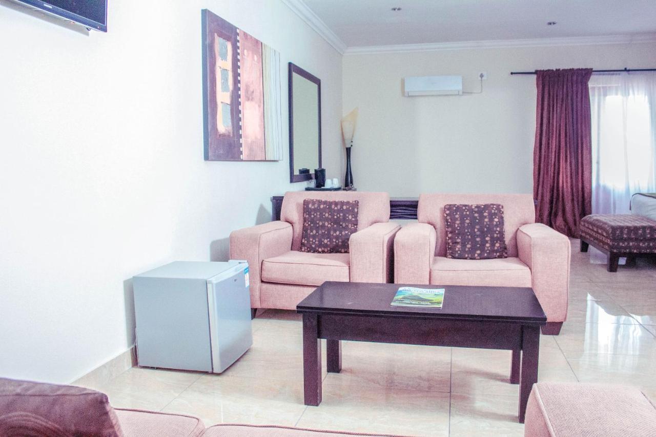 נלספרויט Coyotes Hotel & Conference Centre מראה חיצוני תמונה