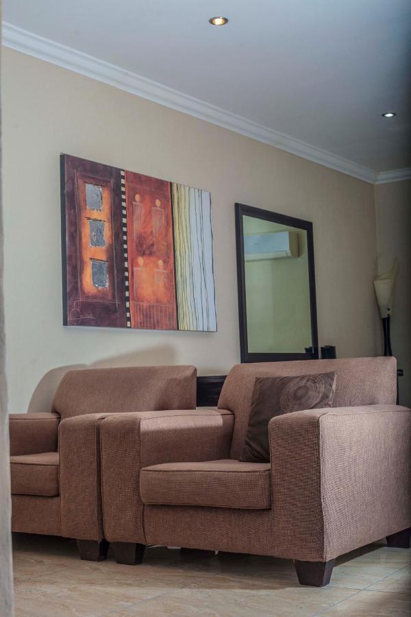 נלספרויט Coyotes Hotel & Conference Centre מראה חיצוני תמונה