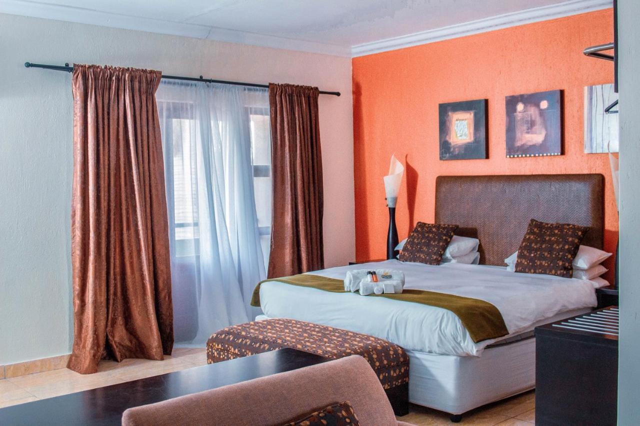 נלספרויט Coyotes Hotel & Conference Centre מראה חיצוני תמונה
